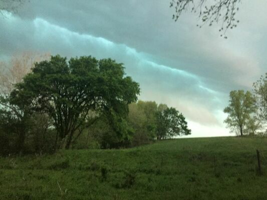 Moments before the destructive hail storm hit in LaRussell, MO (Photo by Gina Langston)